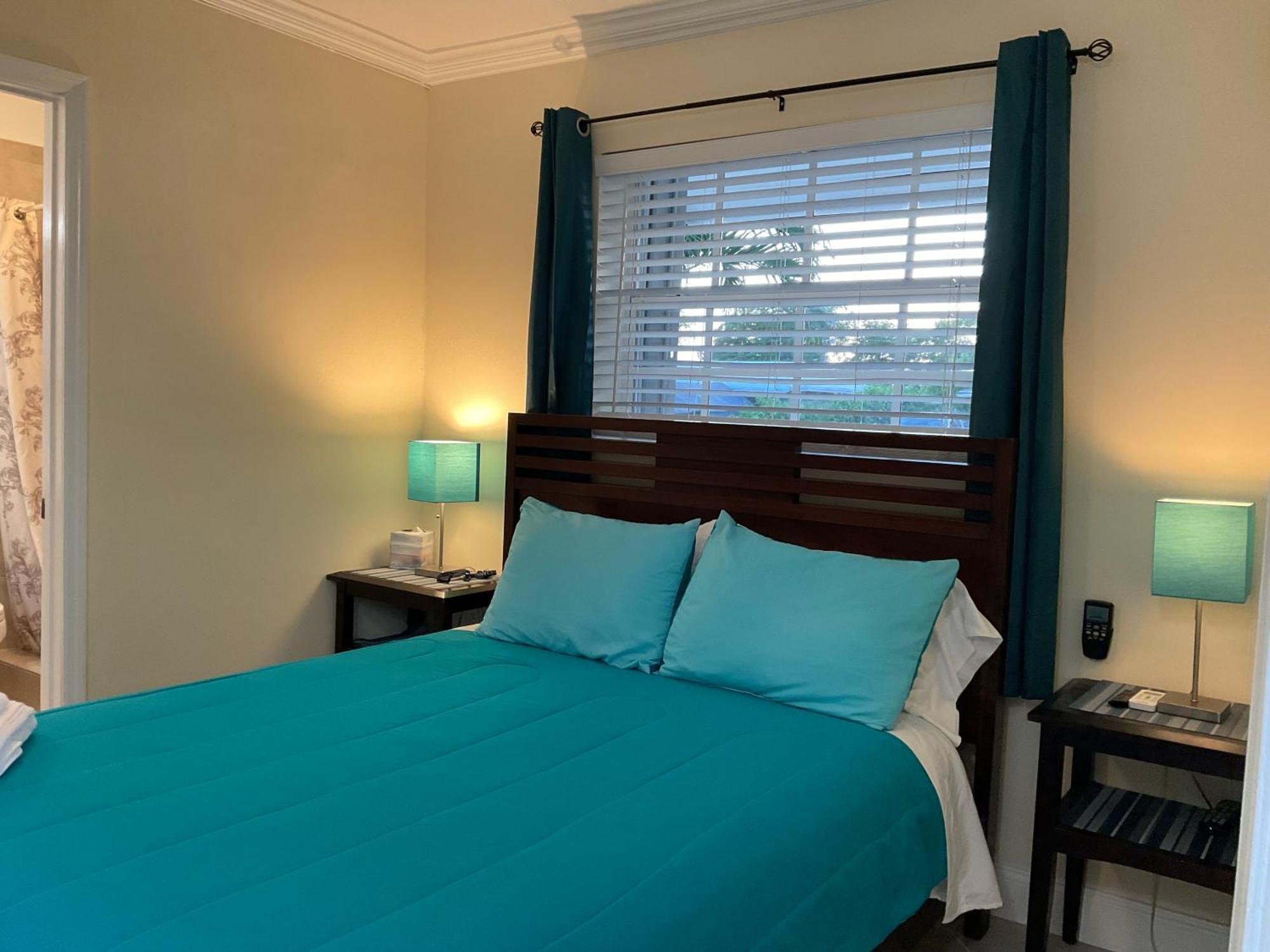 Cozy Guest Room بومبانو بيتش المظهر الخارجي الصورة
